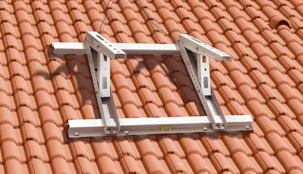 universelle Dachkonsole für KlimaanlagenSchrägdächer 9° bis 45° MT650 